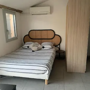 https://studio-avec-terrasse.fr-provencehotel.com